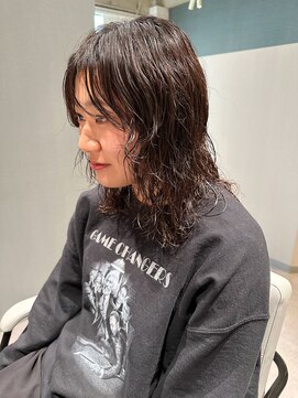 アム(amu) ウルフパーマ/パーマウルフ/ゆるめパーマ/レイヤーパーマ