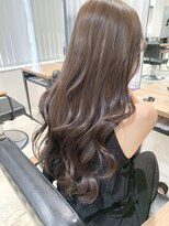 アイヴィー(IVY)&nbsp;くびれ巻き　ウェーブ巻き　韓国　髪質改善　ベージュ