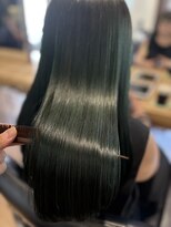 ベルライズ(Belrize)&nbsp;ブリーチなしで叶える、深みグリーンの艶髪