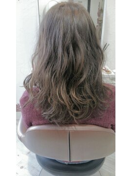 カシェット ヘアーデザインワークス(Cachette Hair design works) ゆるふわウェーブ