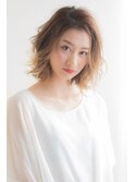 無造作　外ハネ　くびれセミディ