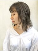 やわらか大人ミディアムレイヤースタイル