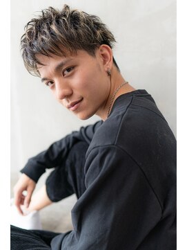 ハバナ 新宿(HAVANA) ソフトツーブロック/刈り上げ/センターパート/ツイスト/ビジネス