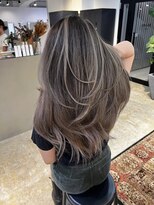 メリー オオサカ(Merly Osaka)&nbsp;色落ち重視のアッシュバレイヤージュ_contrast dark ash_