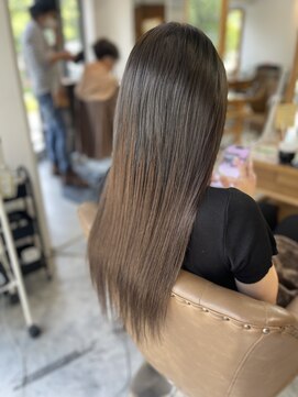 フツーロ 栄(FUTURO) プルエクステ