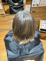 ギャラリー(GALLERY)&nbsp;黒髪/グレーベージュ/レイヤーロング/前髪パーマ