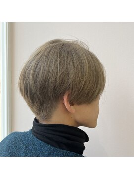 モリオフロムロンドン 泉南店(morio FROM LONDON) メンズ×ミルクティーベージュ［AYAKA］