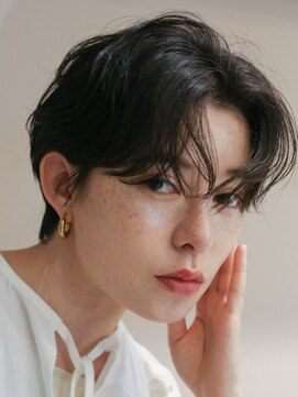 グリコ(grico) 前髪で色気を作るハンサムショートセンター分けゆるふわ似合わせ