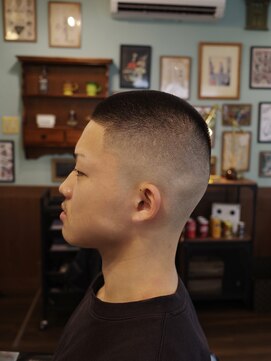 ディーアイジーカットクラブ(DiG CUT CLUB) ボウズフェード