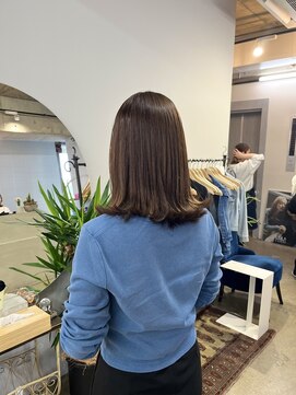 リラクオーレ 三宮 元町(LIRA CUORE) オリーブベージュ×外はね