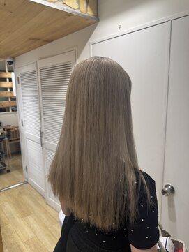 エイト新宿店(EIGHT shinjuku) シルバーカラー