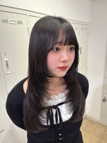 アッシュ 下北沢店(Ash) 顔まわりからザクザクのロングレイヤーカット