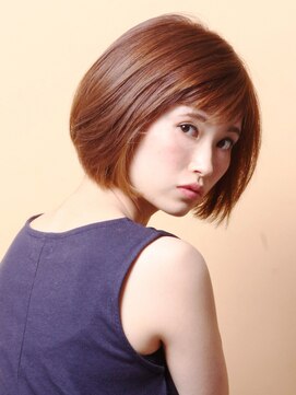 アンダートゥリー(_TREE) 大人レイヤーボブ「ヌーディ×ヌケ感」【表参道】遠藤