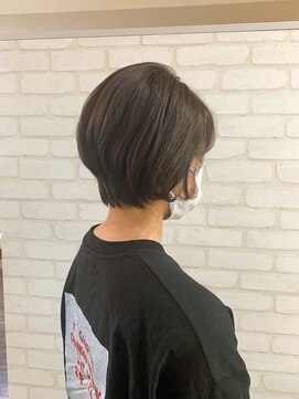 クラッチバイシオンアグリゲイト(CLUTCH by Zi-on aggregate) すっきりハンサムショートボブ☆ショートネープアッシュブラック