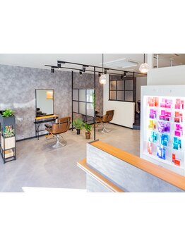 【駐車場完備/桃山南口駅徒歩5分】アットホーム&ご家族で通える貸し切りプライベートサロン“DAHLIA”