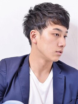 キートス(Kiitos)の写真/【西梅田駅/徒歩1分】メンズパーマで印象を決める。トレンドを抑えたSTYLEをメンズスタイリストがご提案*