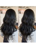 オリーブカラー×巻き髪ロング