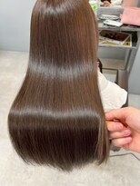 オズ 安積店(OZ) ミニウルフチェリーブラウンホワイトグレージュフェザーパーマ