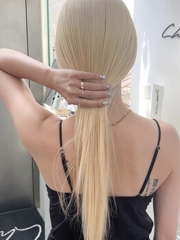 シェリ ヘアデザイン(CHERIE hair design)の写真/お洒落女子必見！上質で大人可愛いハイトーンカラーでトレンドヘアに★［天神/ブリーチ/ダブルカラー］