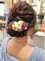 スリーランド(THREELAND)&nbsp;【32.ヘアアレンジ♪】ブリーチ・髪質改善・酸性ストレートも◎