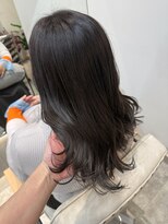 コース(co-th.)&nbsp;暗髪ブリーチ無しダブルカラーグレー×小野ふゆり