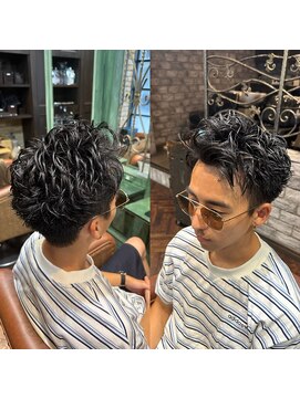 モナン 新宿(Monan) 刈り上げ無しスパイキーショート