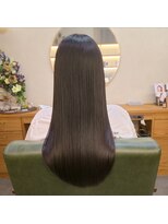 リタ(lita)&nbsp;大人女性のための艶髪ストレート｜髪質改善トリートメント