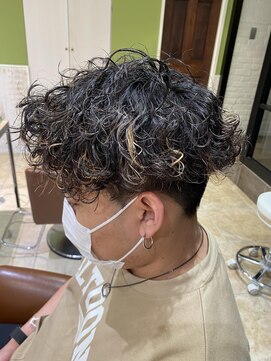 ネオリーブソラ 相模大野店(Neolive sola) メンズ波巻きパーマ