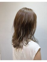 ハグ 横浜(HUG)&nbsp;ブリーチなしで叶える透明感☆カーキベージュ