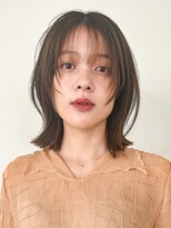 トレス(TRESS)&nbsp;ミディアム　顔周り　レイヤー　おくれ毛　原宿　表参道　渋谷