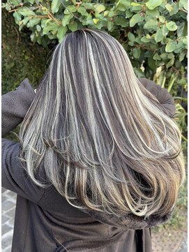 ディモアンド 表参道(Dimo&) 髪質改善/ハイライト/ブリーチ/縮毛矯正/白髪ぼかし