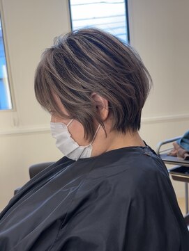 ヘアールーチェ(Hair Luce) シャドールーツ