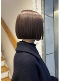切りっぱなしボブ／オレンジブラウン
