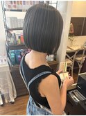 切りっぱなしボブ　アンブレラカラー　白髪ぼかし