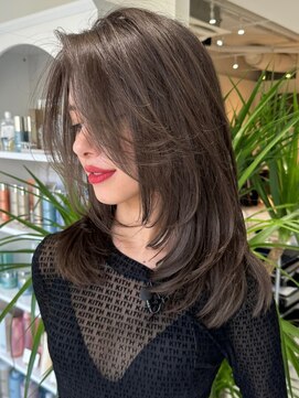 ヨロ 小岩(YOLO) ハイライトカラーミルクティーベージュケアブリーチダブルカラー