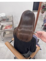 アップ(App.to)&nbsp;【扱いやすい髪に】カラー+縮毛矯正+トリートメント+カット