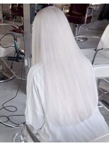 ラッドルーム(LAD ROOM.)&nbsp;White color/エフェクトブリーチ/ケアカラー/ブリーチカラー