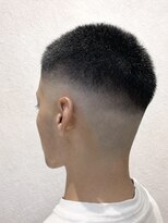 フッタ(Futta)&nbsp;新宿メンズフェードカット 清潔感ビジネスショート
