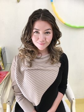 ヘアーアンドメイクアップ ボンボーノ(Buon BuonO) 小顔カット、ベジタブルトリートメント