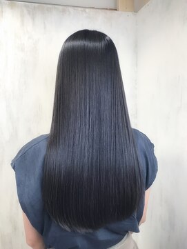 アンフィドットドゥルドゥ(AnFye.dueldo) 【AnFye.dueldo】さらっさらの艶髪ストレートヘア♪