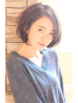 レウナ 外苑前(Reuna) 【３０代４０代50代】大人女性におススメひし形ボブ