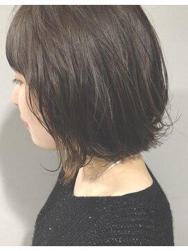 ヘアーデザイン ドア(hair design door) 切りっぱなしボブ