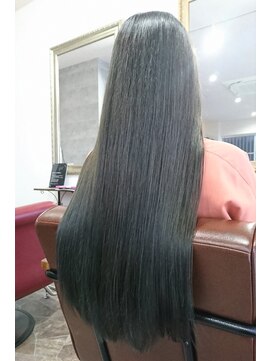 ヘアーアンドアイラッシュ チェイン(HAIR&EYELASH CHAIN) 超ロングヘアのツヤツヤ”ブルージュ”