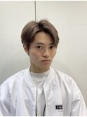 ミルクティーカラー　ベージュカラー　センターパート
