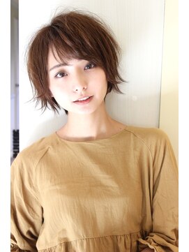 レウナ 外苑前(Reuna) 外ハネが可愛いショートボブ　シルエットが綺麗　黒髪でも可愛い