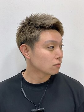 ヨシザワインク プレミアム 築地店(YOSHIZAWA Inc. PREMIUM) 20～30代ツーブロック×アップバング/スパイキーショート/金髪