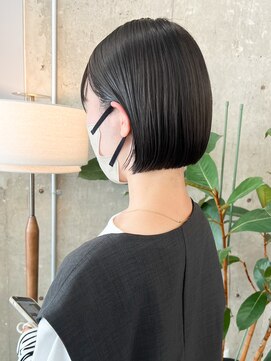 ノエ(noe) グレージュ×丸みボブ