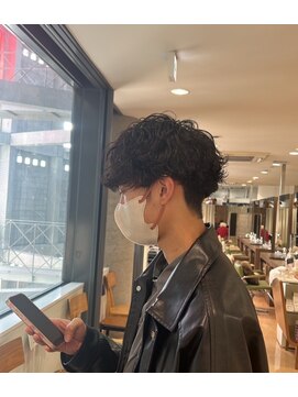 アウラ(AURA) 波巻きパーマツイストスパイラルパーマメンズパーマ