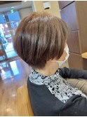 コンパクトの中にも丸さのおるショートデザイン!