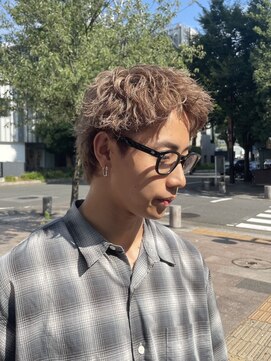 オンド(Onde) スパイキー×ミルクティーベージュ×ブリーチデザイン